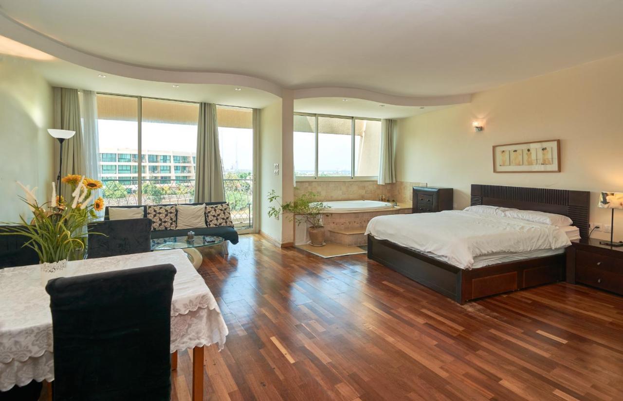 Eliya'S Place Apartment Цезарея Екстериор снимка